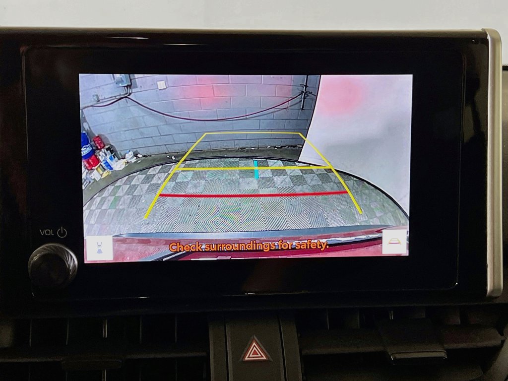 Used 2025 Toyota RAV4 XLE FWD image 25