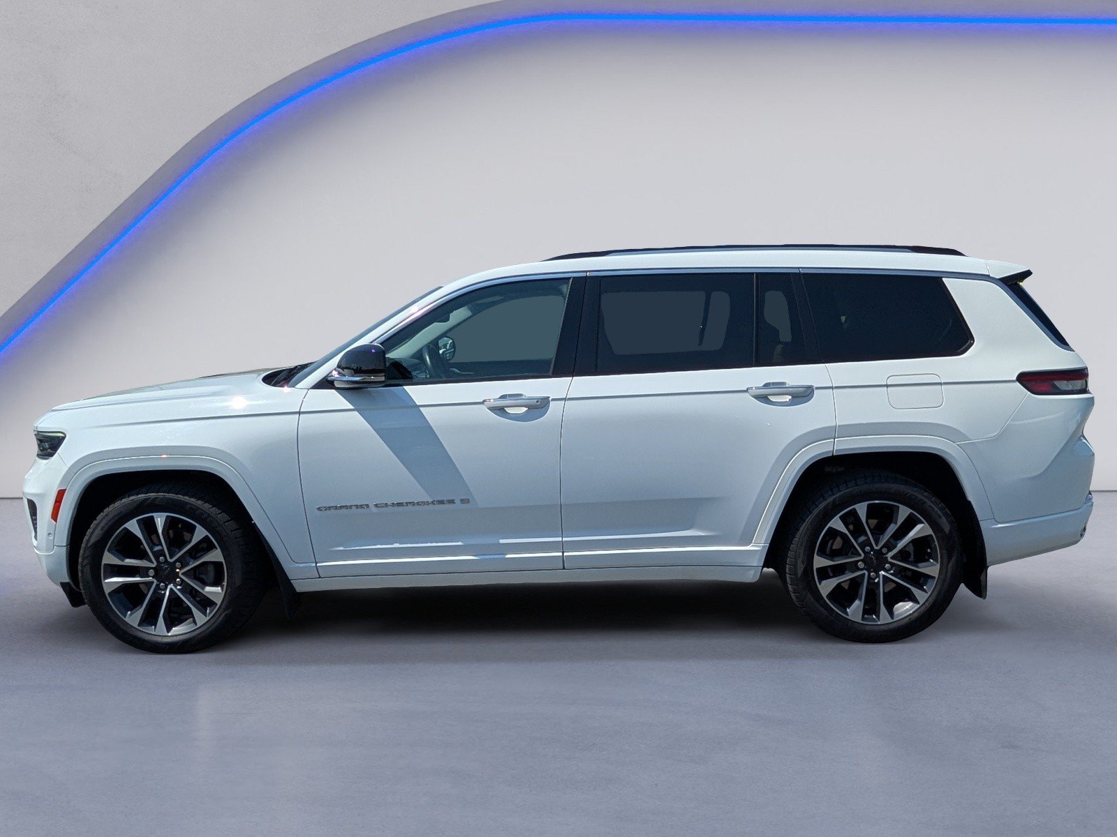 Used 2021 Jeep Grand Cherokee L Overland AWD/4WD image 6