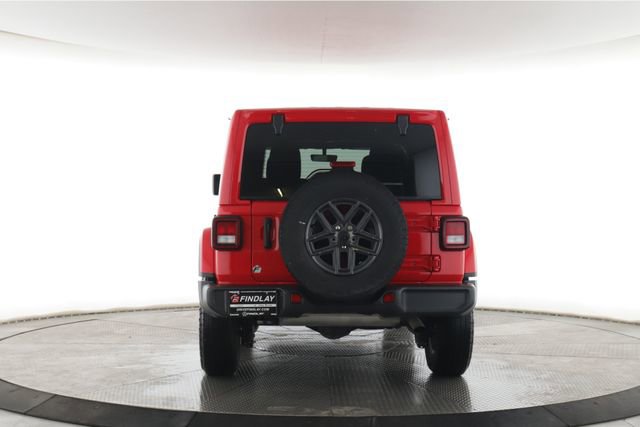 Used 2022 Jeep Wrangler Unlimited Sahara w/ Cold Weather Group AWD/4WD image 11