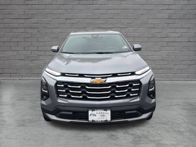 New 2026 Chevrolet Equinox LT w/ Safety and Technology Package FWD image 3
