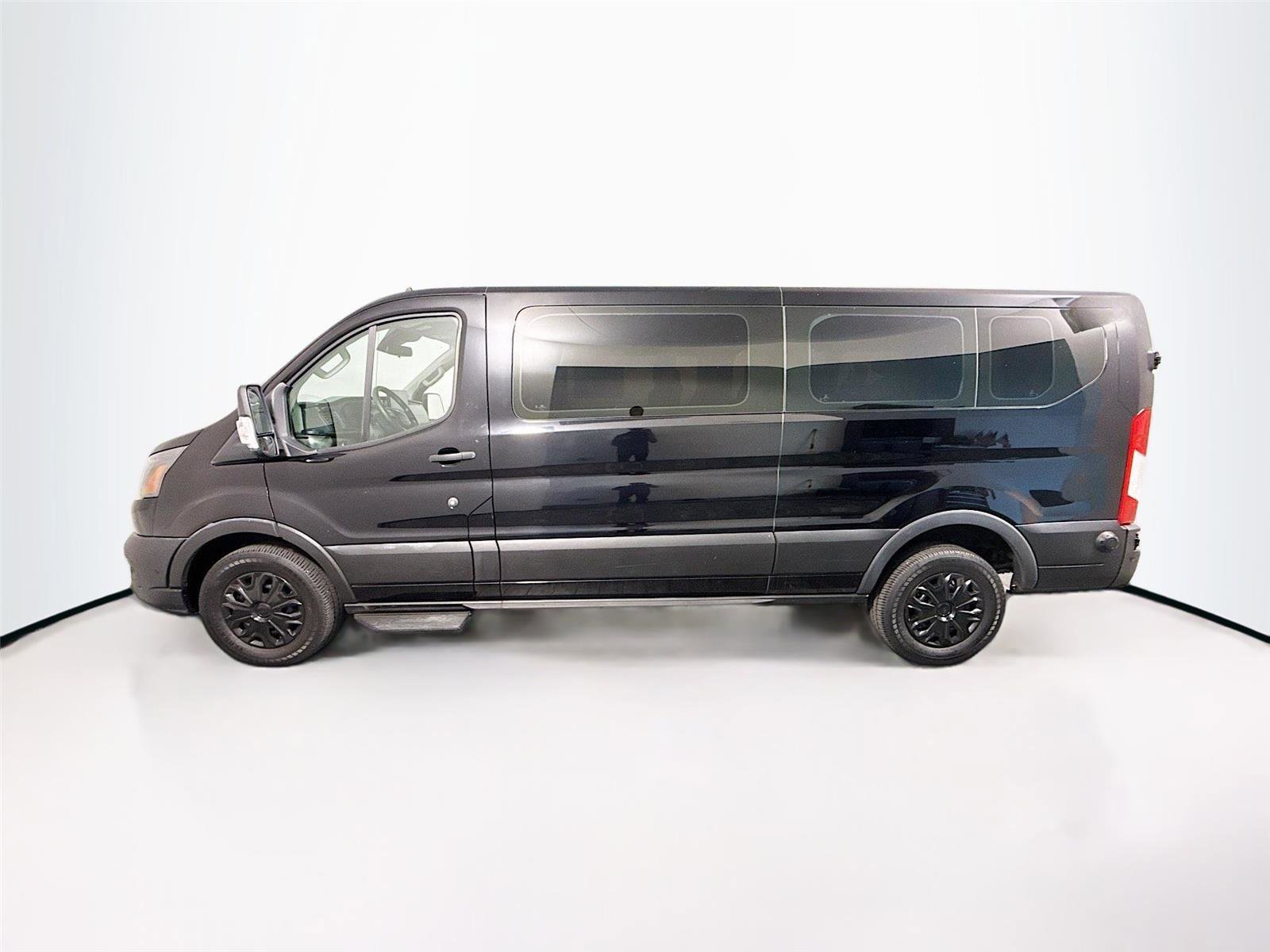 Used 2024 Ford Transit 350 XLT image 26