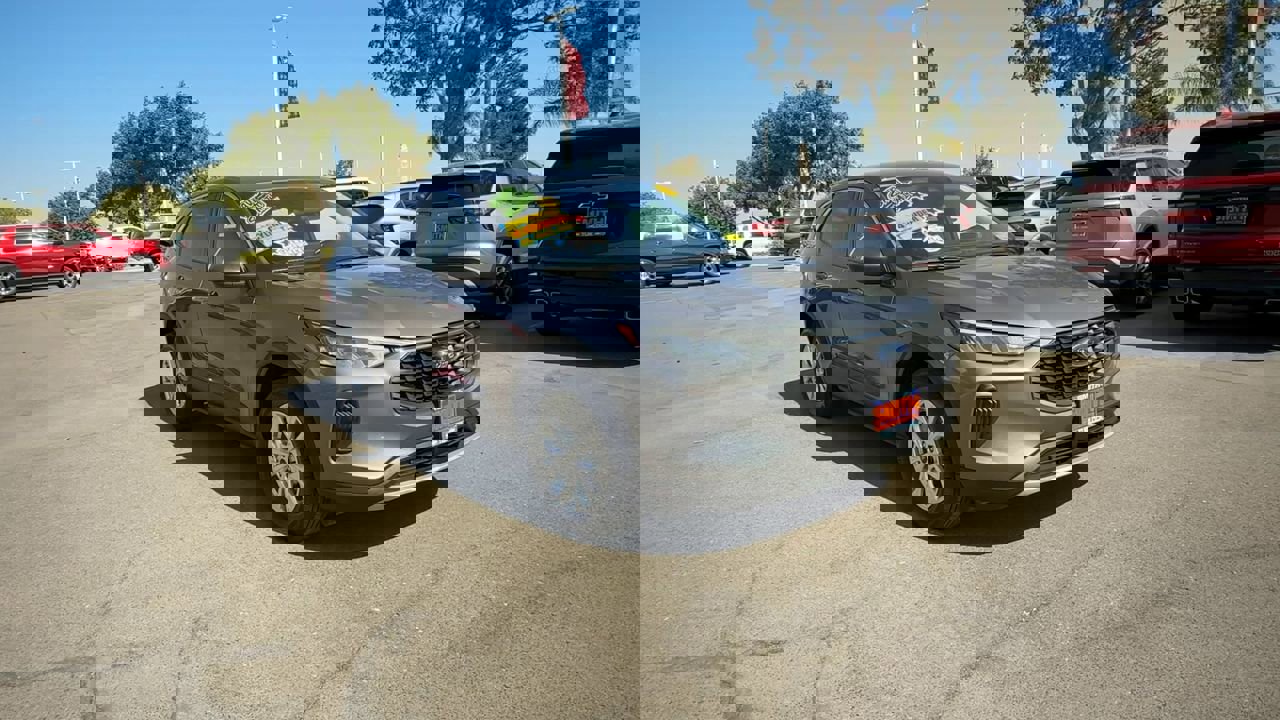 Used 2024 Ford Escape Active w/ Tech Pack #1 image 1