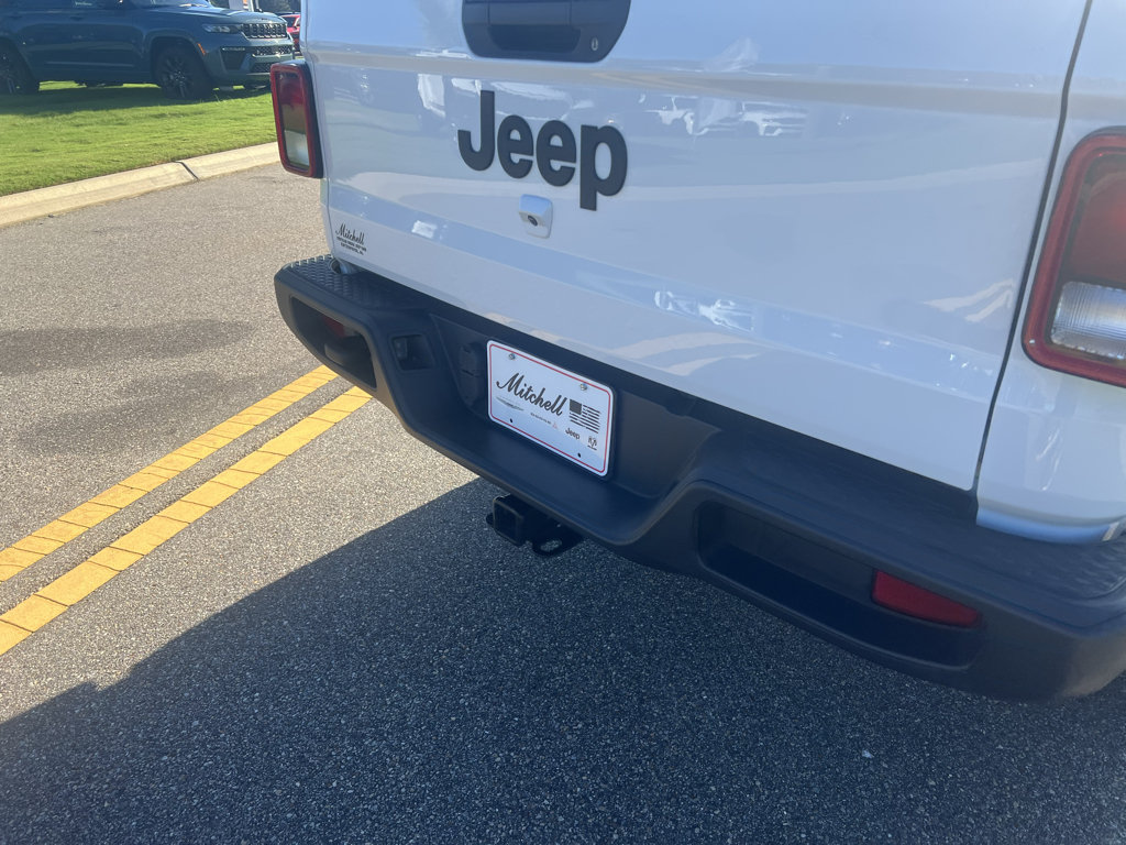 Certified 2023 Jeep Gladiator Sport w/ Trailer Tow Package AWD/4WD image 6
