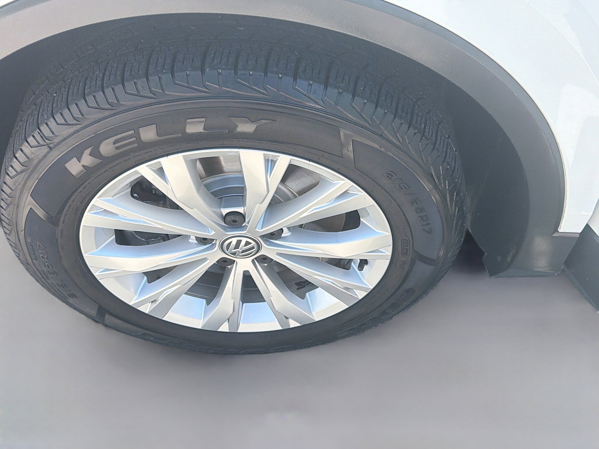 Used 2019 Volkswagen Tiguan S w/ Driver Assistance Package image 34