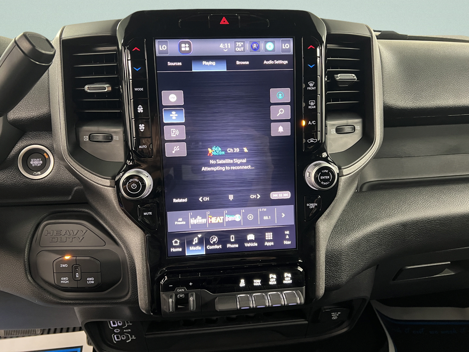 New 2027 RAM 2500 Tradesman AWD/4WD image 17