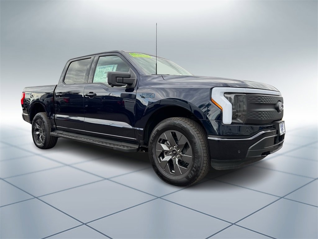 New 2025 Ford F150 Lightning Flash image 2