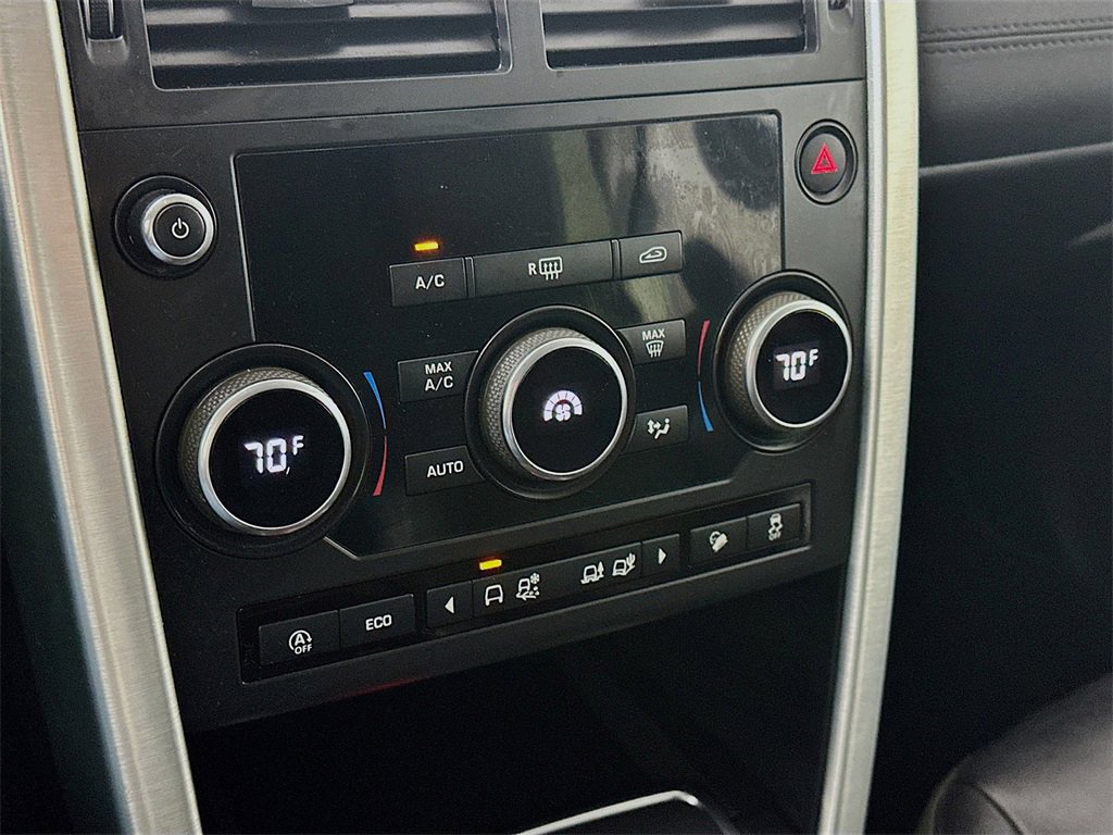 Used 2019 Land Rover Discovery Sport SE image 18