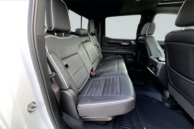 Used 2024 GMC Sierra 1500 AT4X image 28