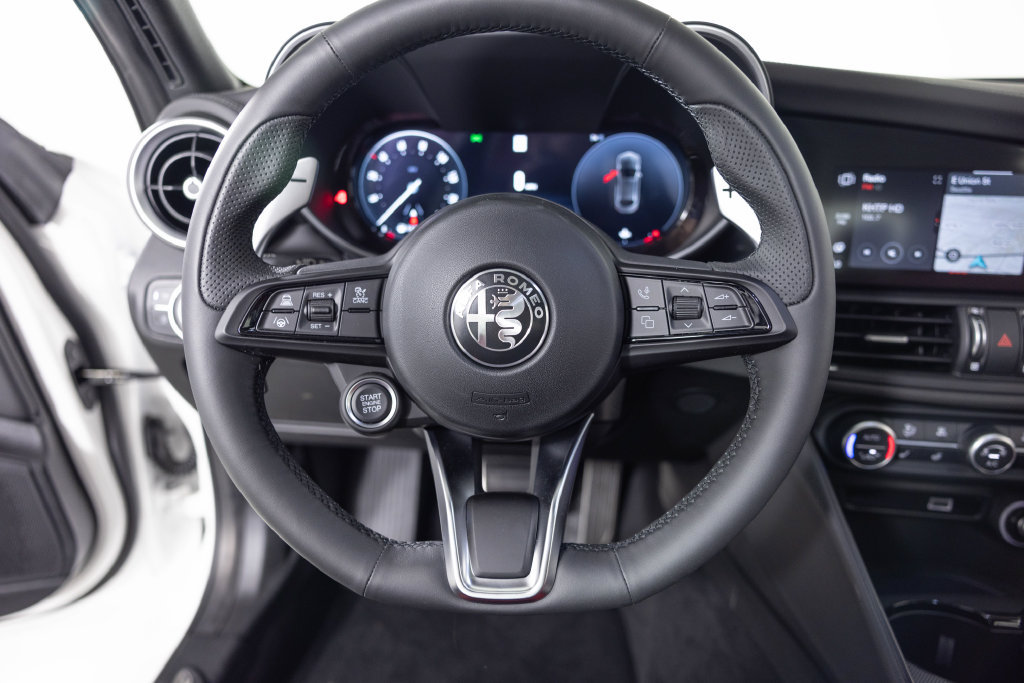 New 2026 Alfa Romeo Giulia AWD image 22