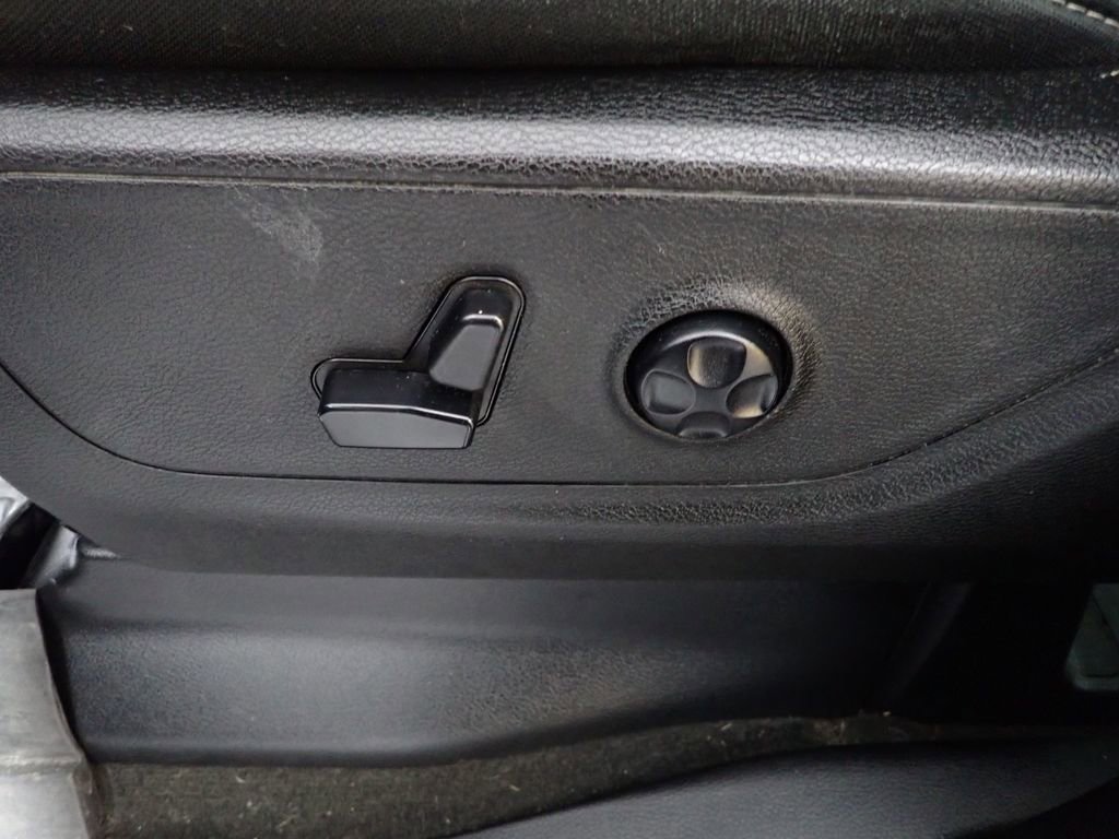 Used 2019 RAM 1500 Big Horn image 17