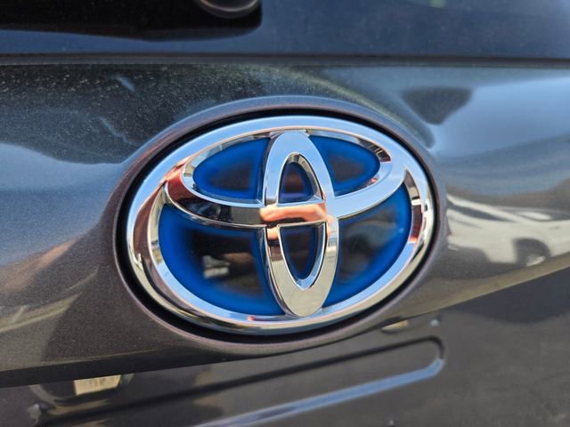 Used 2017 Toyota RAV4 XLE w/ All Weather Liner Package AWD/4WD image 17