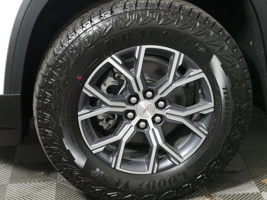 New 2026 GMC Acadia AT4 AWD/4WD image 11