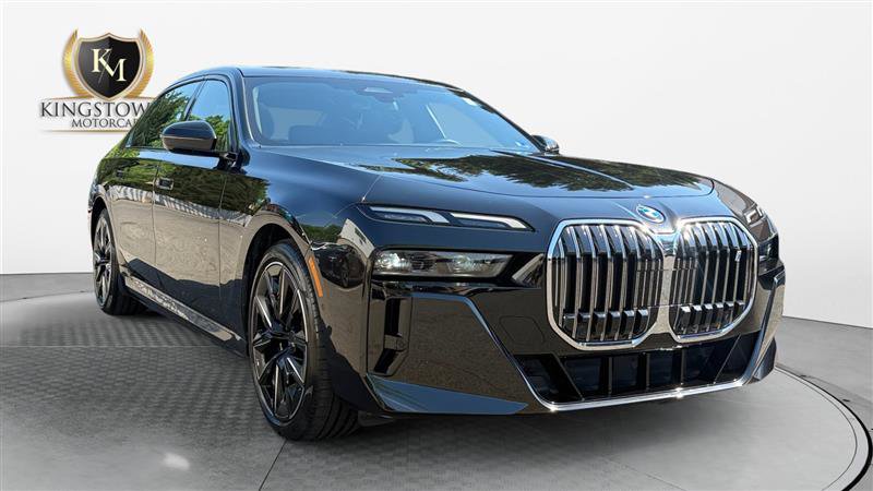 Used 2023 BMW i7 xDrive60 AWD/4WD image 7