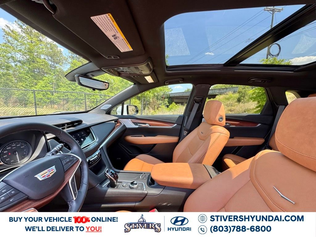 Used 2025 Cadillac XT5 Premium Luxury w/ Technology Package AWD/4WD image 21