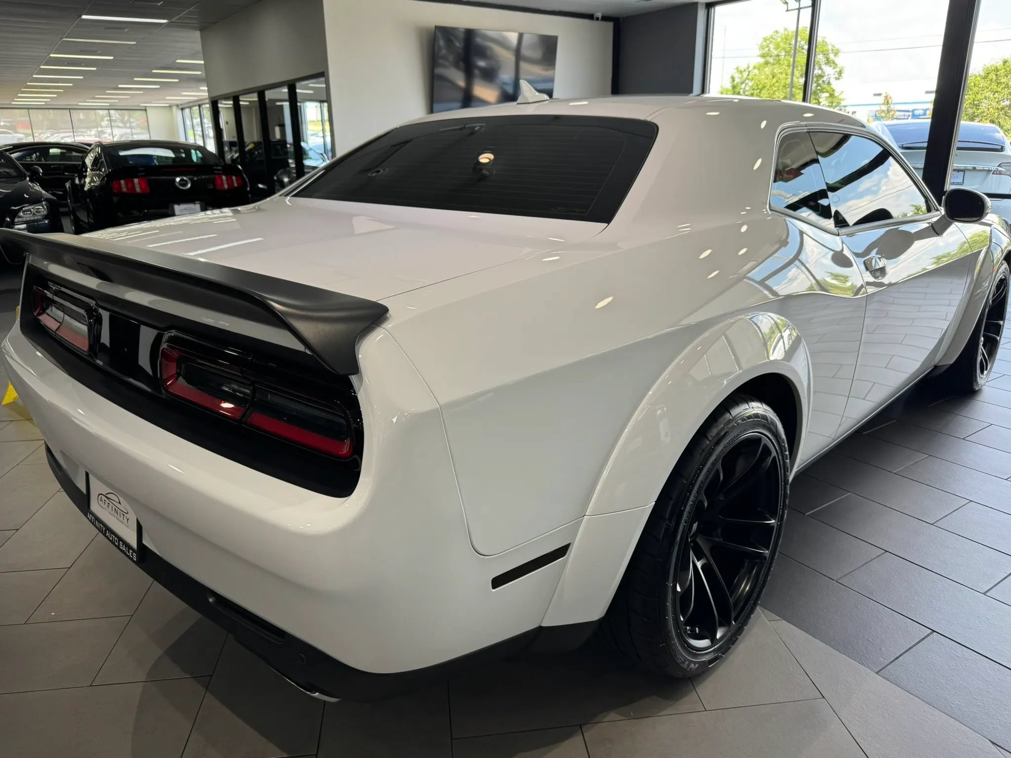 Used 2022 Dodge Challenger R/T Scat Pack RWD image 6