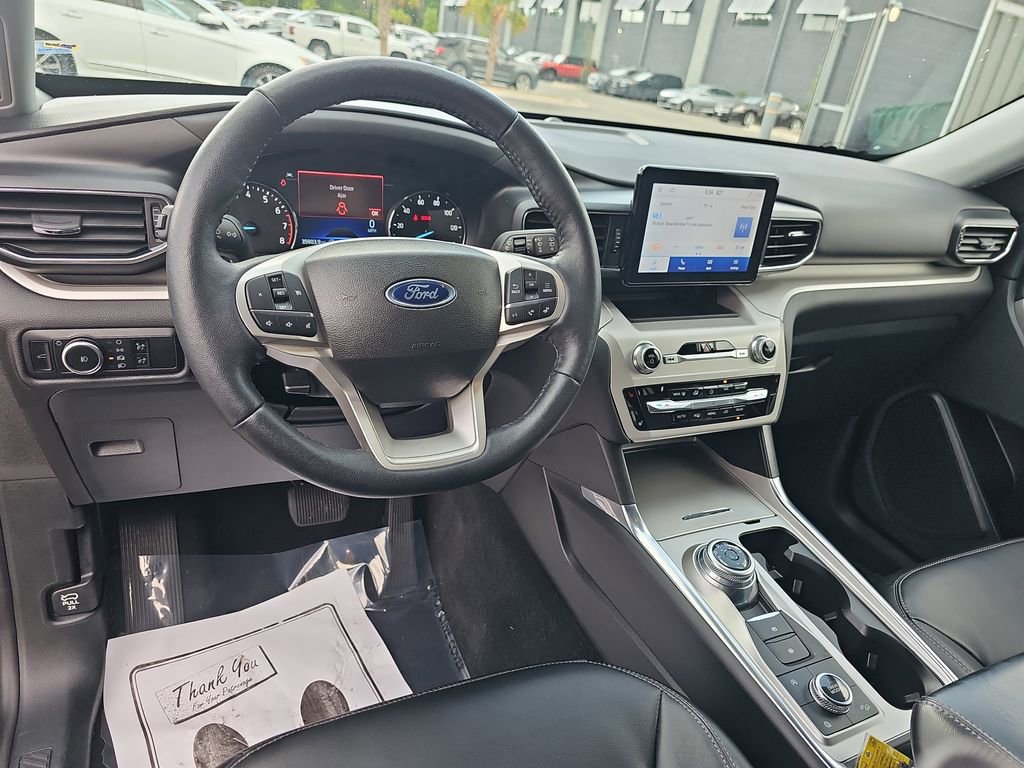 Used 2023 Ford Explorer XLT w/ Equipment Group 202A AWD/4WD image 22