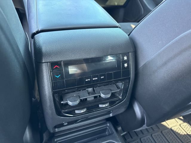 Used 2024 Jeep Grand Cherokee L Altitude AWD/4WD image 14