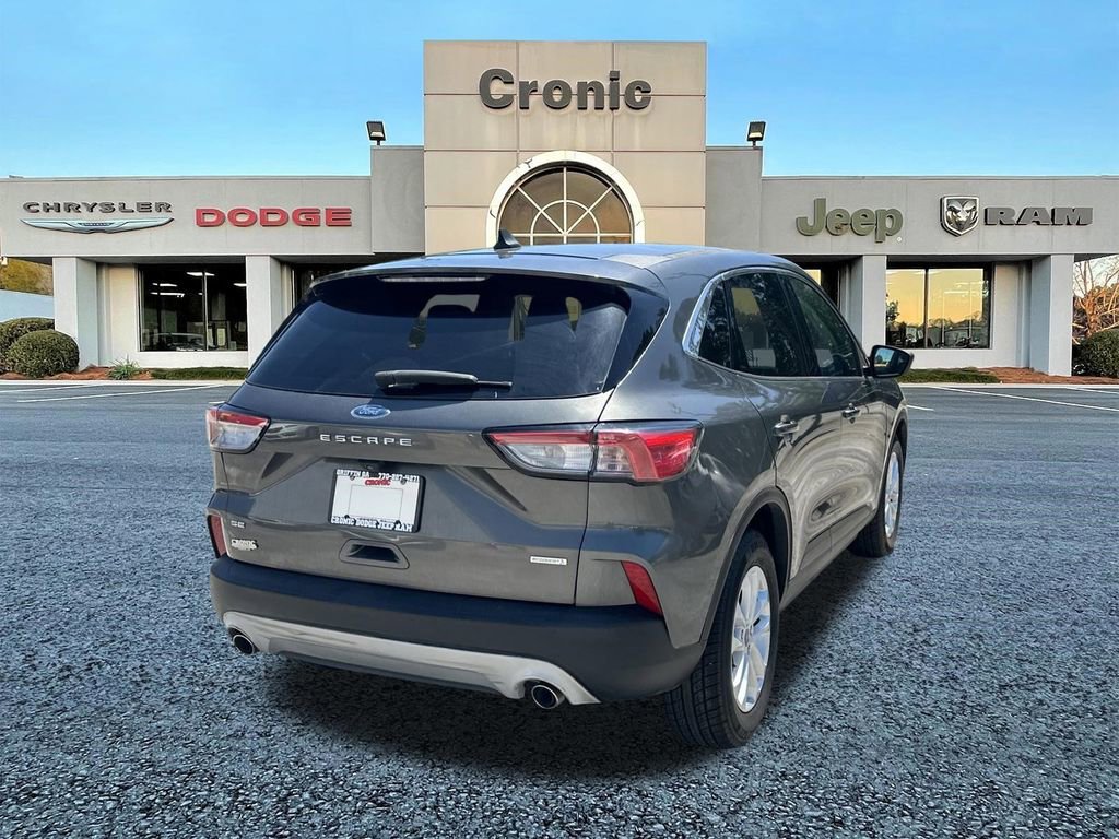 Used 2020 Ford Escape SE FWD image 3