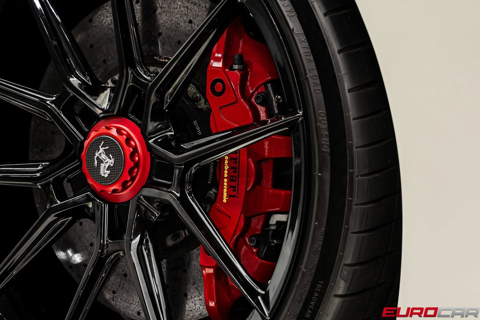 Used 2021 Ferrari F8 Tributo RWD image 34