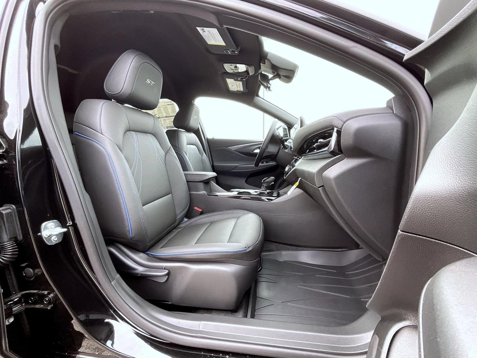 New 2026 Buick Envista Sport Touring w/ Convenience I Package FWD image 15