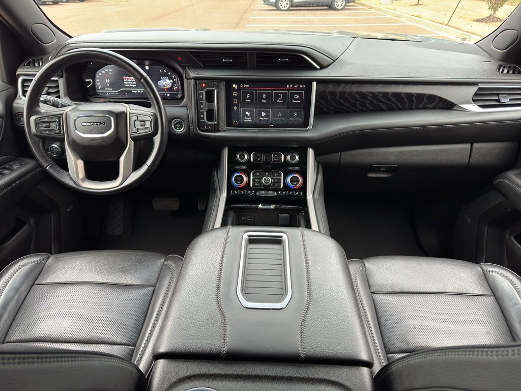 Used 2023 GMC Yukon Denali image 13
