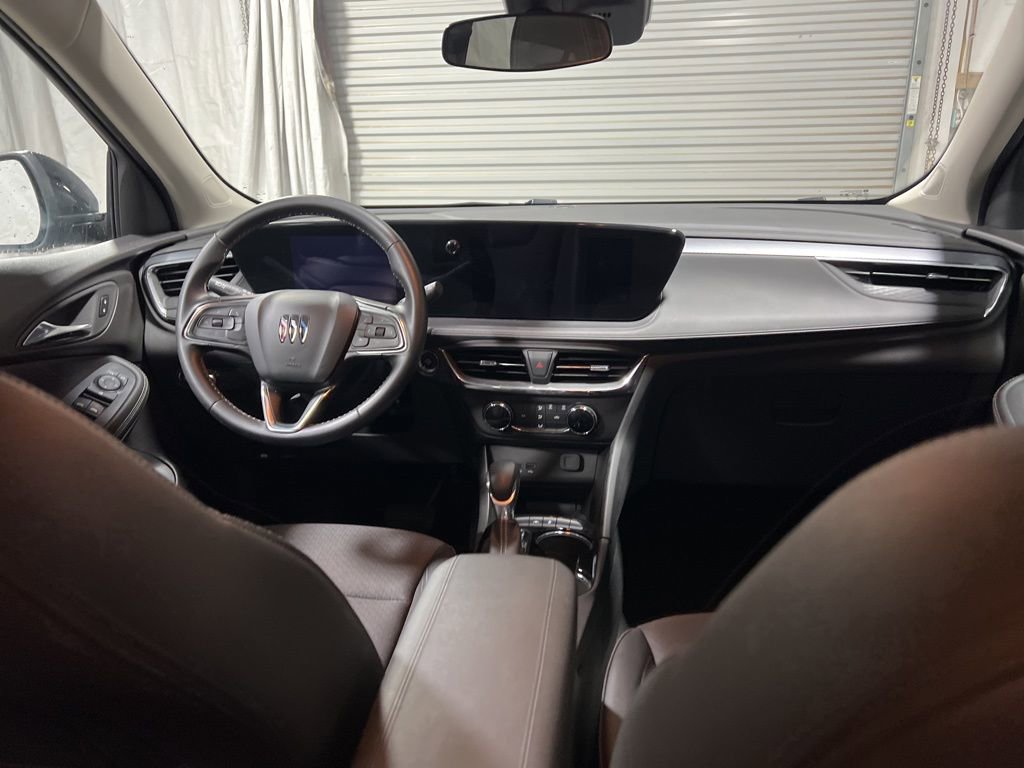 Used 2025 Buick Encore GX Preferred image 13