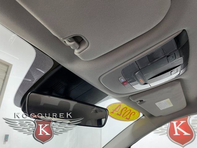 Used 2024 Kia Sorento S image 18