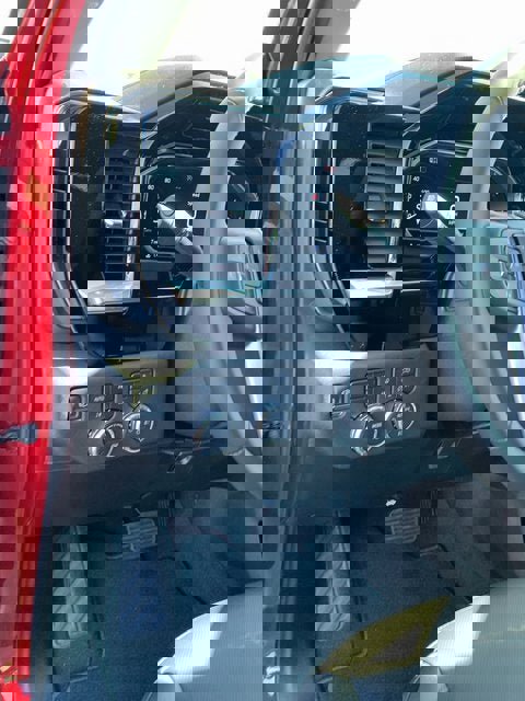 New 2025 GMC Sierra 2500 SLT w/ SLT Convenience Package image 18