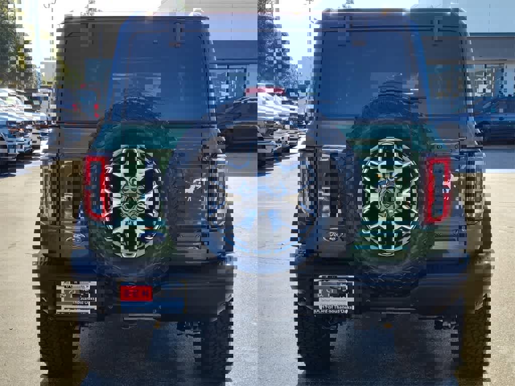 Used 2025 Ford Bronco Badlands image 4