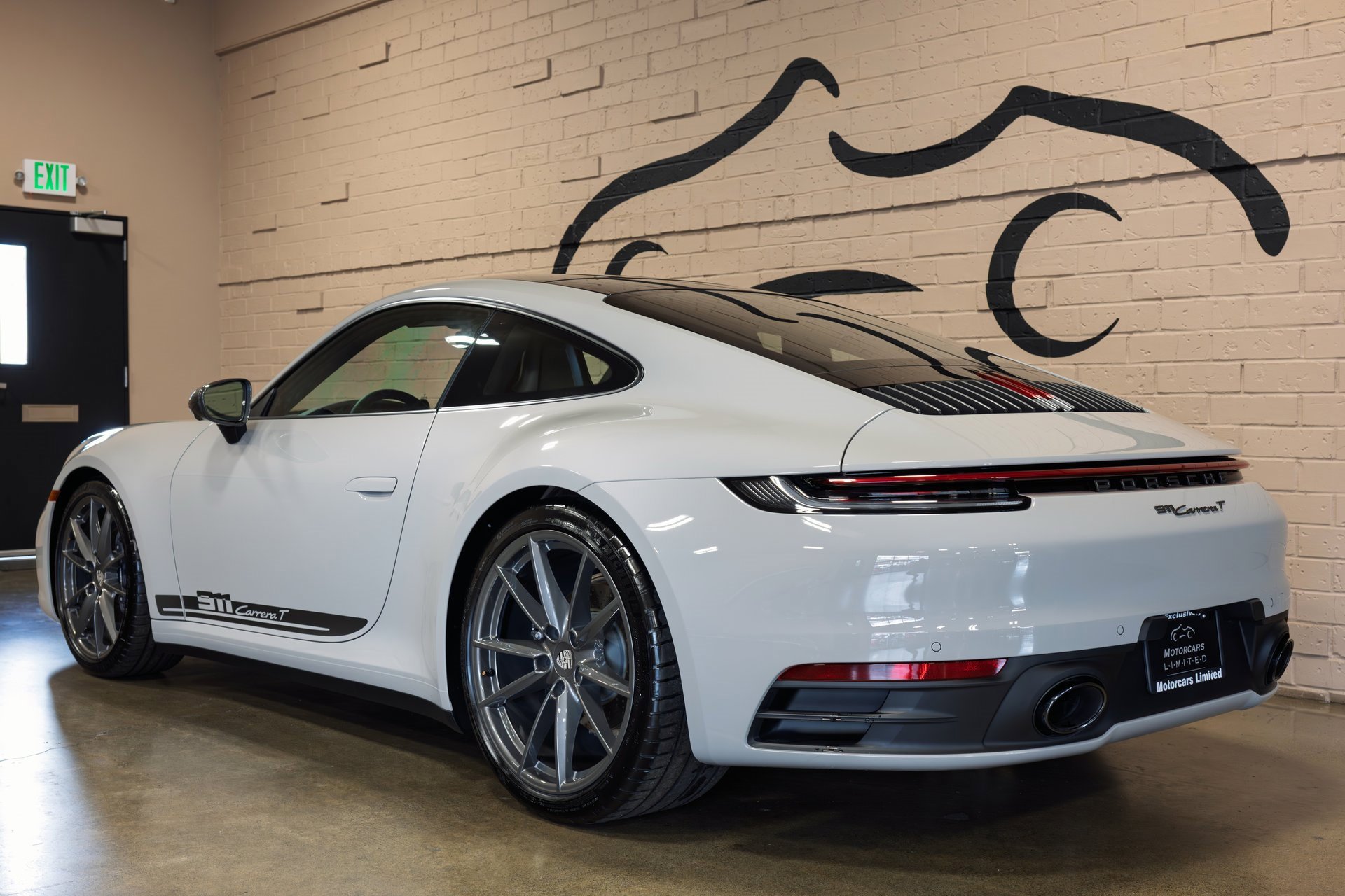 Used 2024 Porsche 911 Carrera T image 9