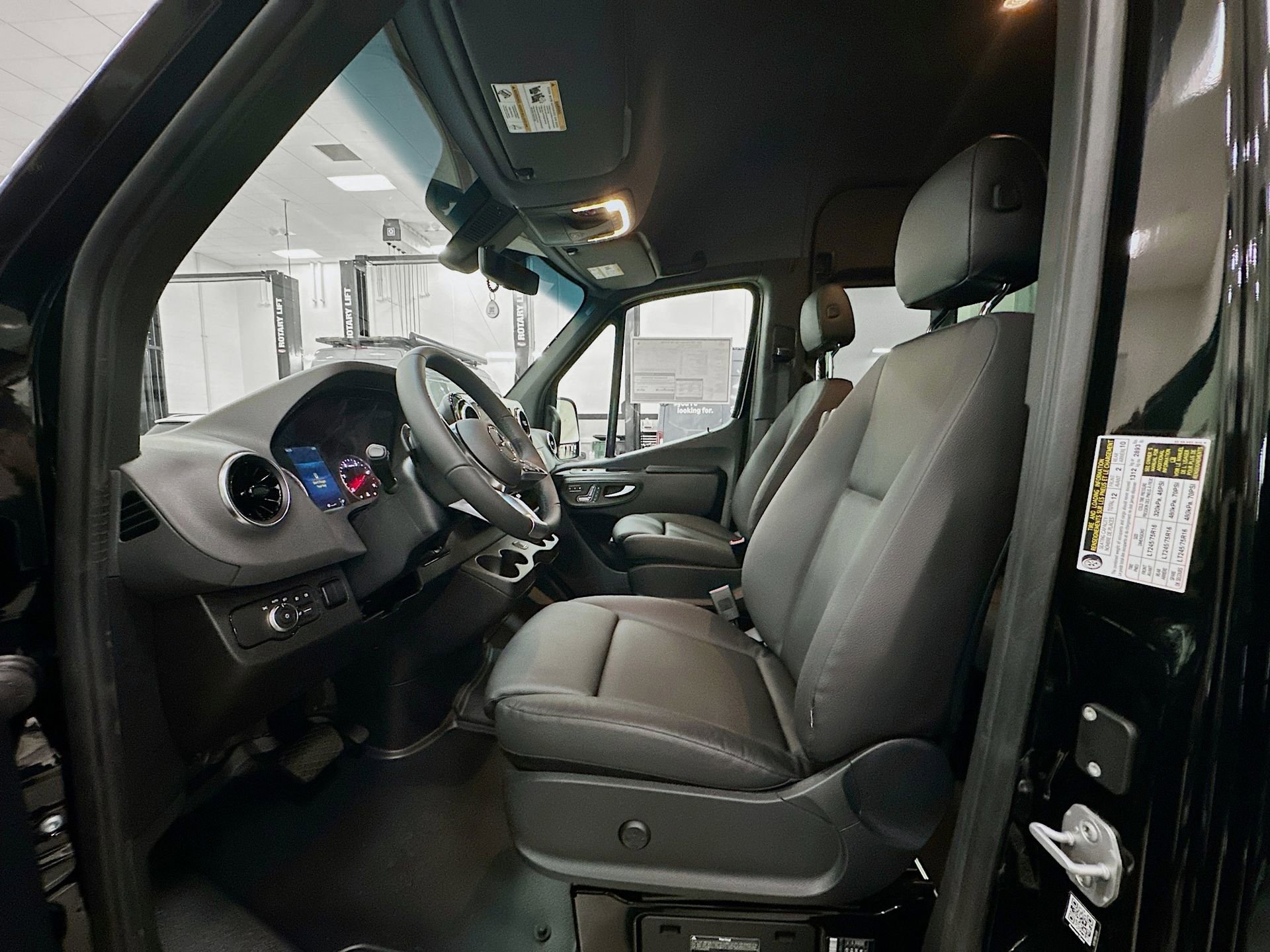 New 2026 Mercedes-Benz Sprinter 2500 image 21