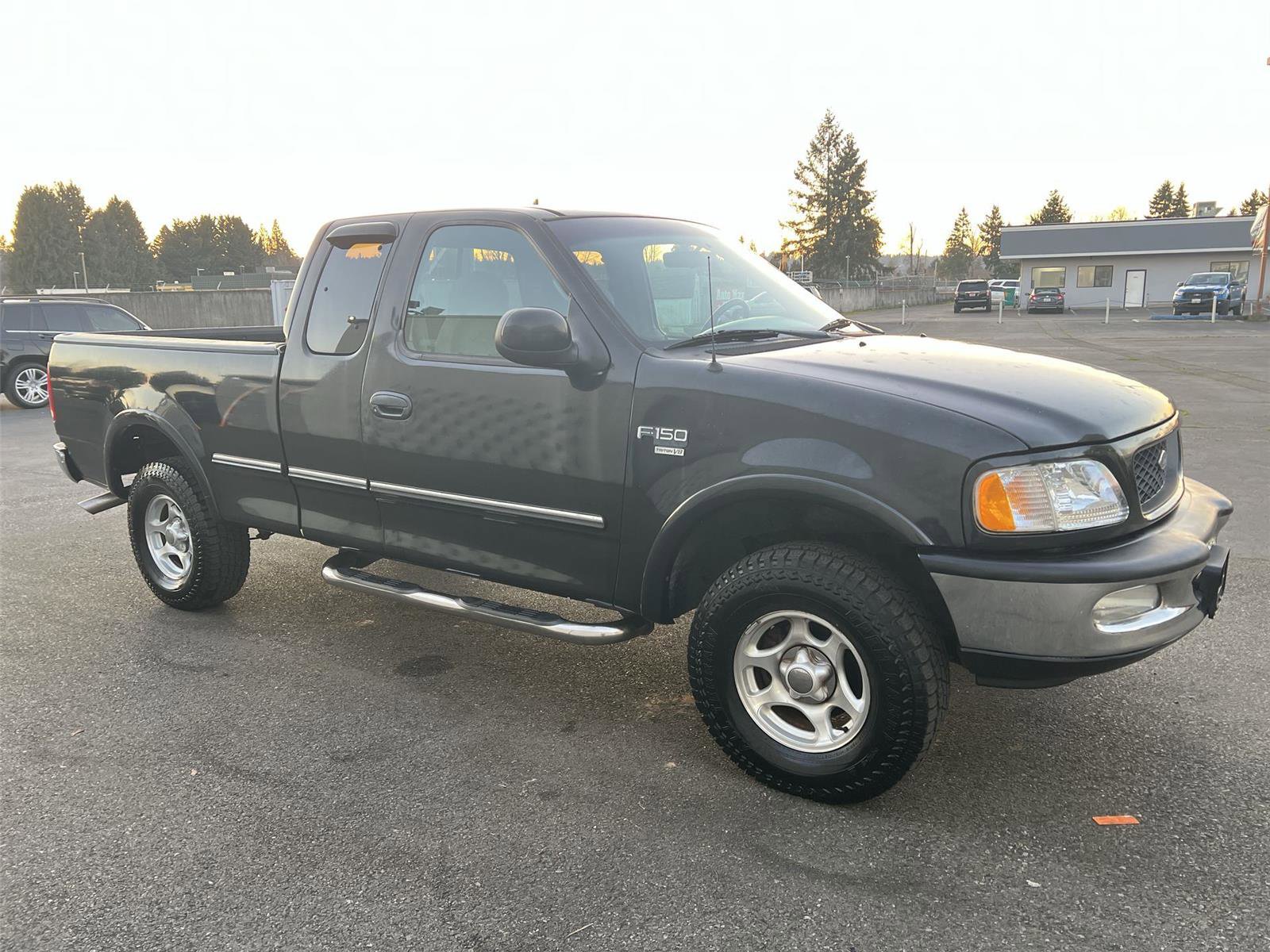 Used 1998 Ford F150 XLT image 7