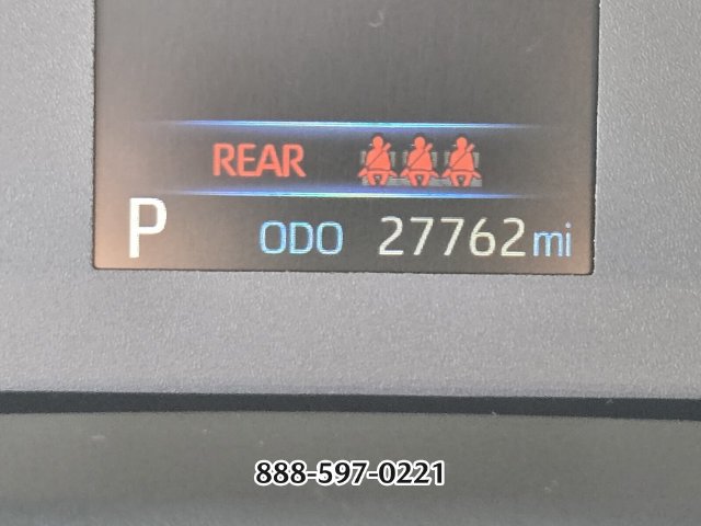Used 2025 Toyota Corolla LE FWD image 28