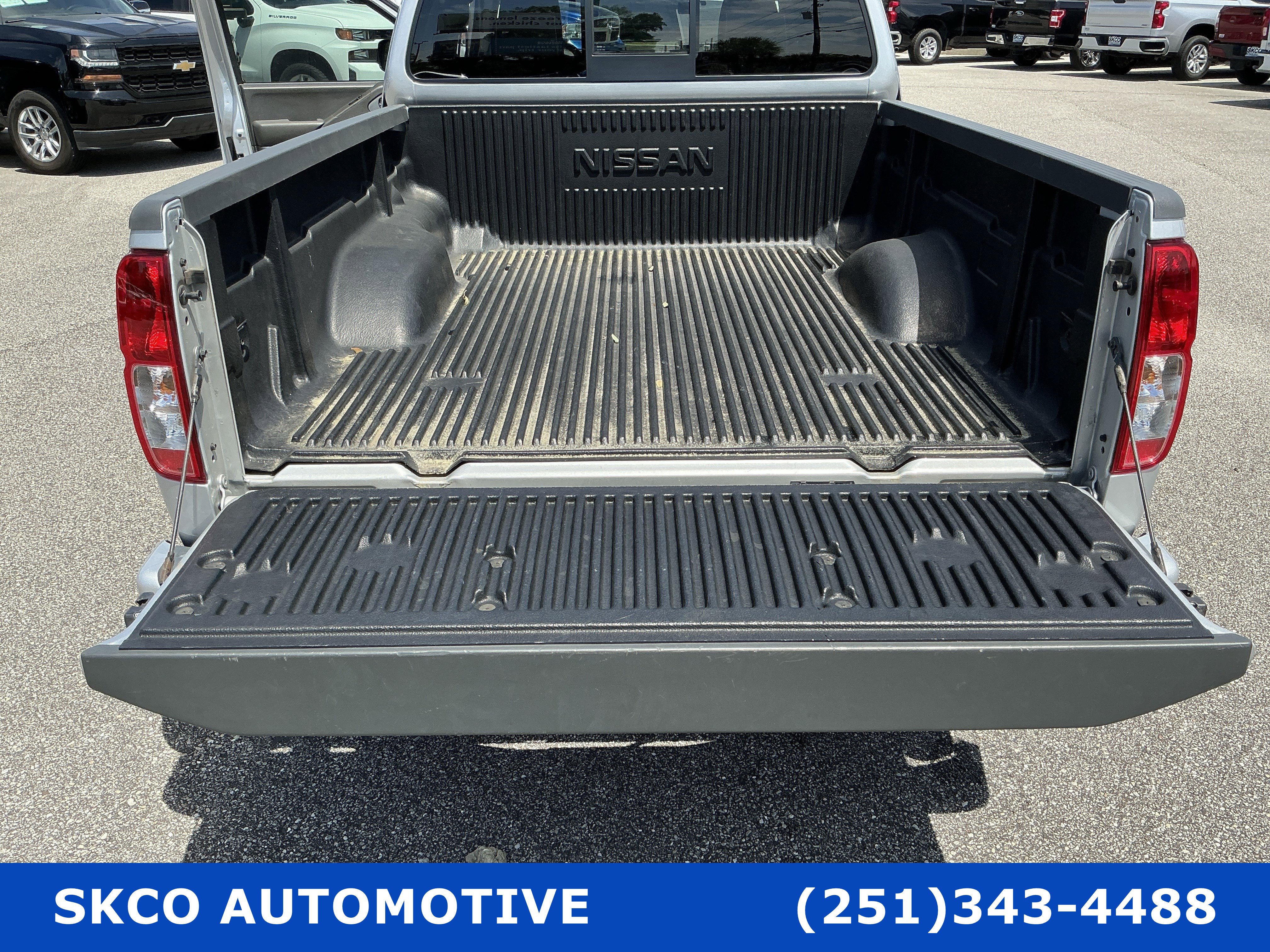 Used 2019 Nissan Frontier Desert Runner image 23