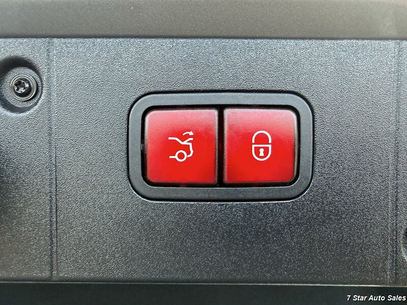Used 2013 Mercedes-Benz S 550 image 24