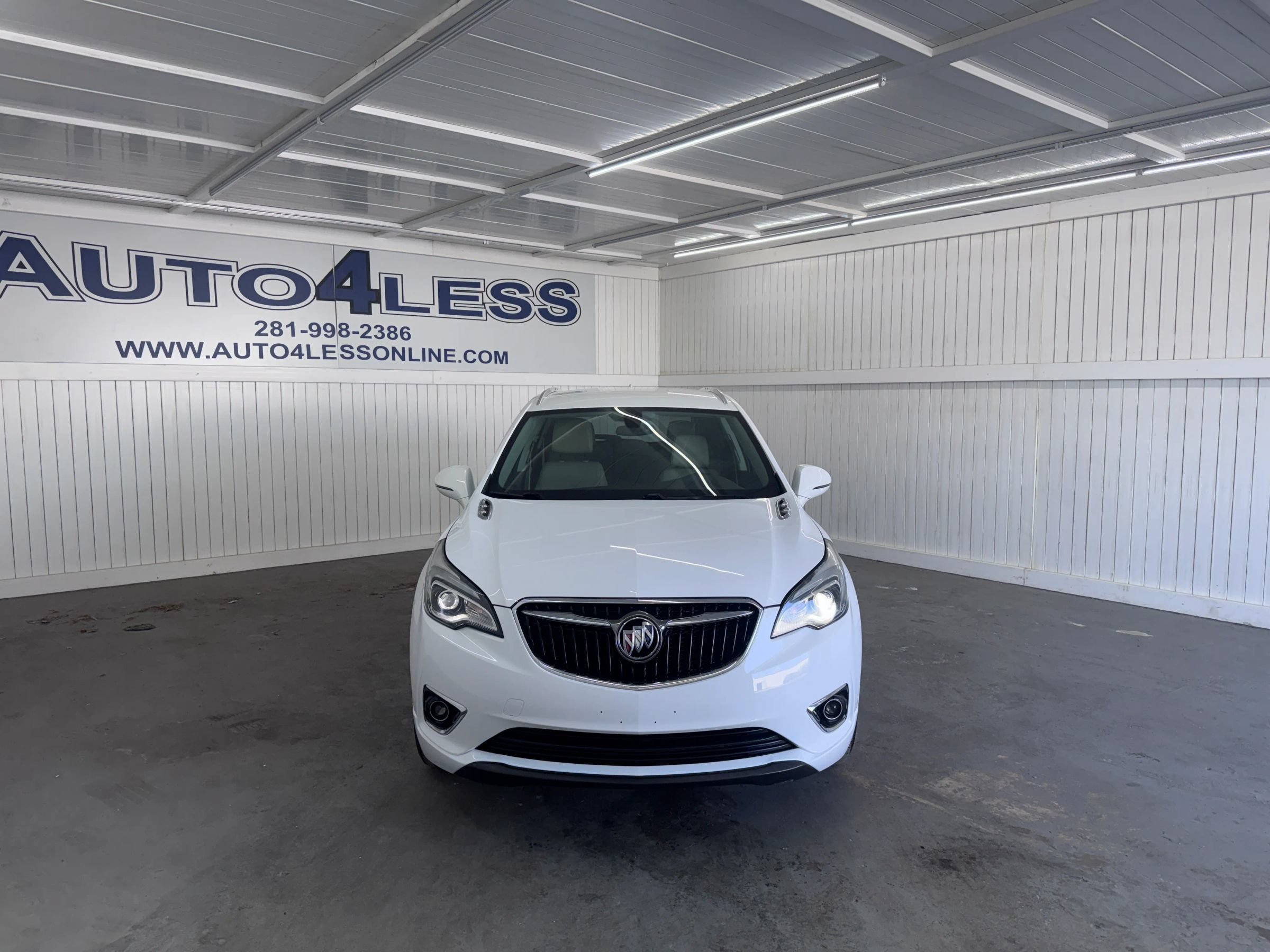 Used 2020 Buick Envision Essence FWD image 2