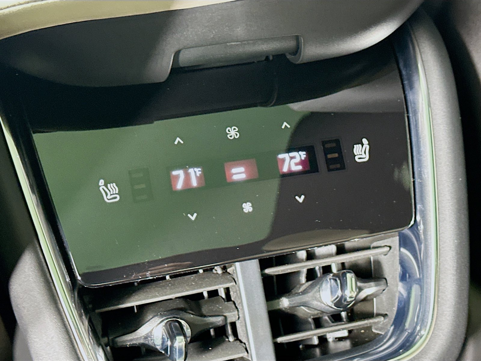 New 2026 Volvo EX90 Plus AWD/4WD image 36