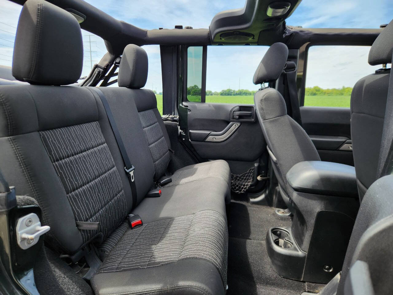 Used 2012 Jeep Wrangler Unlimited Sport AWD/4WD image 9