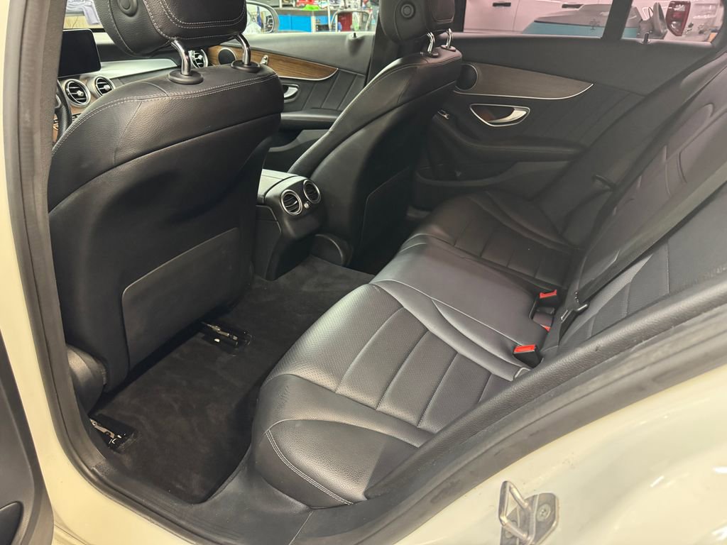 Used 2019 Mercedes-Benz C 300 Sedan image 15