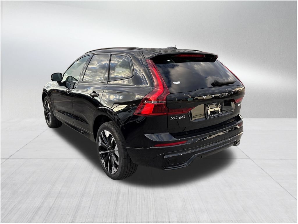New 2026 Volvo XC60 B5 Plus AWD/4WD image 7