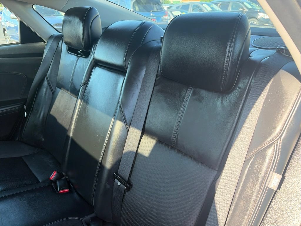 Used 2015 Toyota Avalon Limited w/ Technology Package FWD image 30