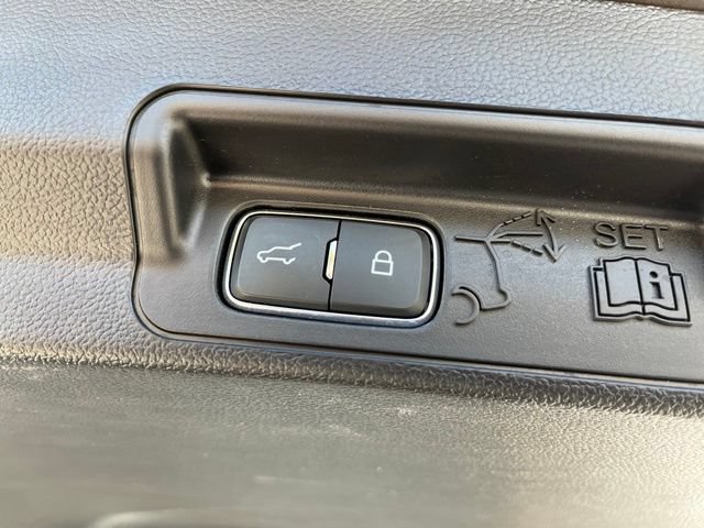 Used 2025 Ford Explorer Active w/ Active Comfort Package RWD image 27