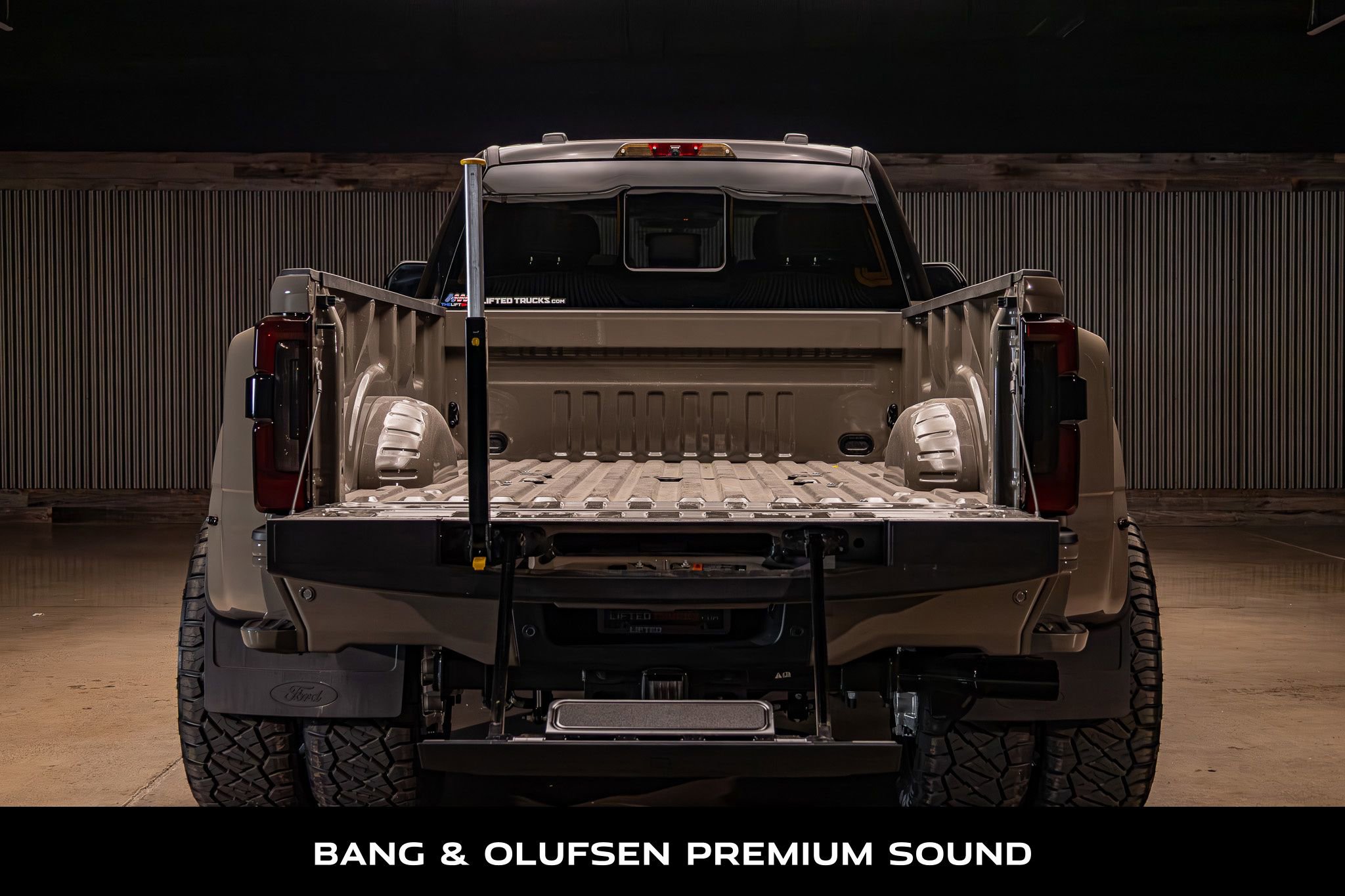 Used 2026 Ford F450 Platinum w/ Platinum Plus Package image 9