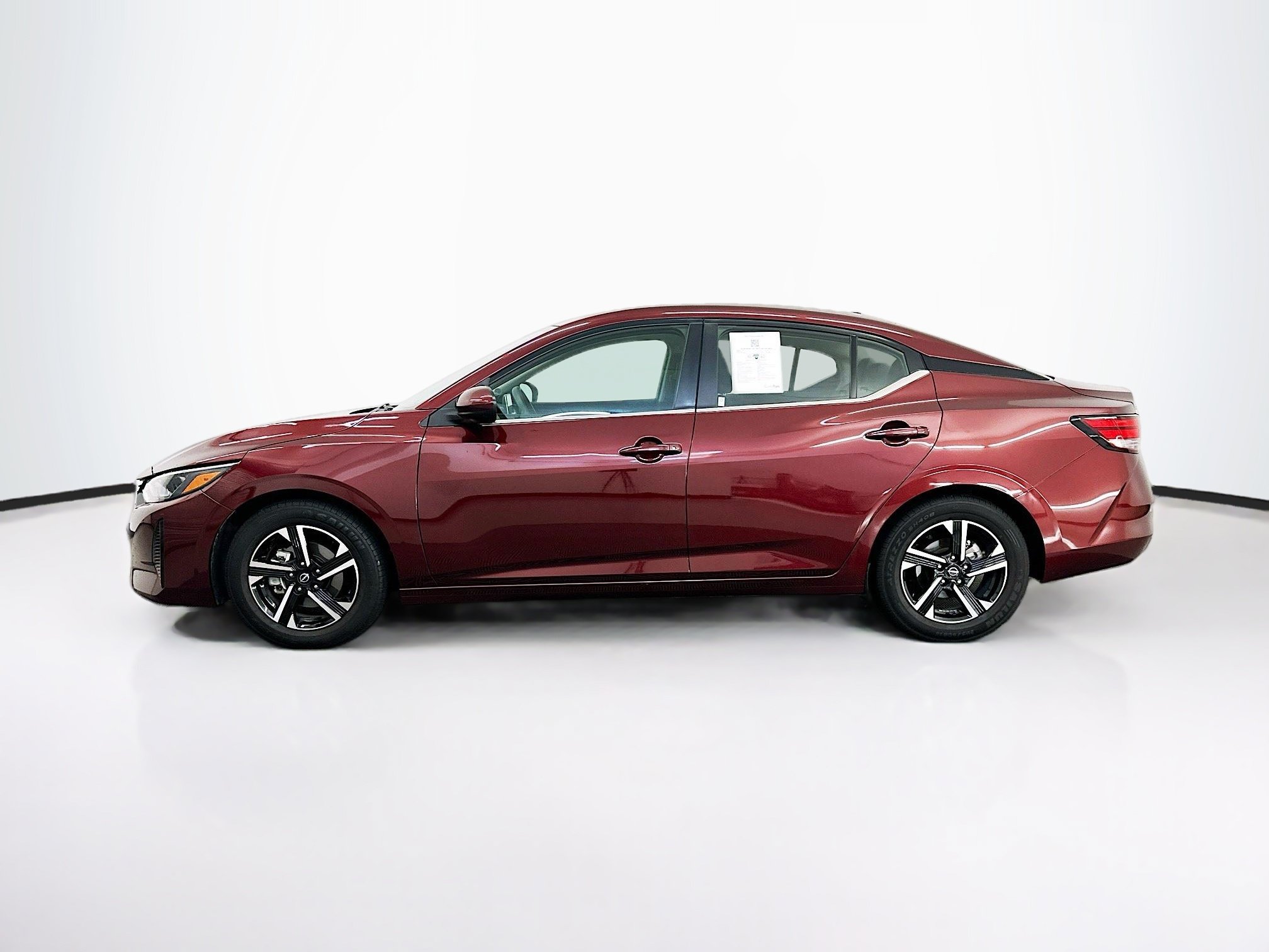Used 2024 Nissan Sentra SV FWD image 4