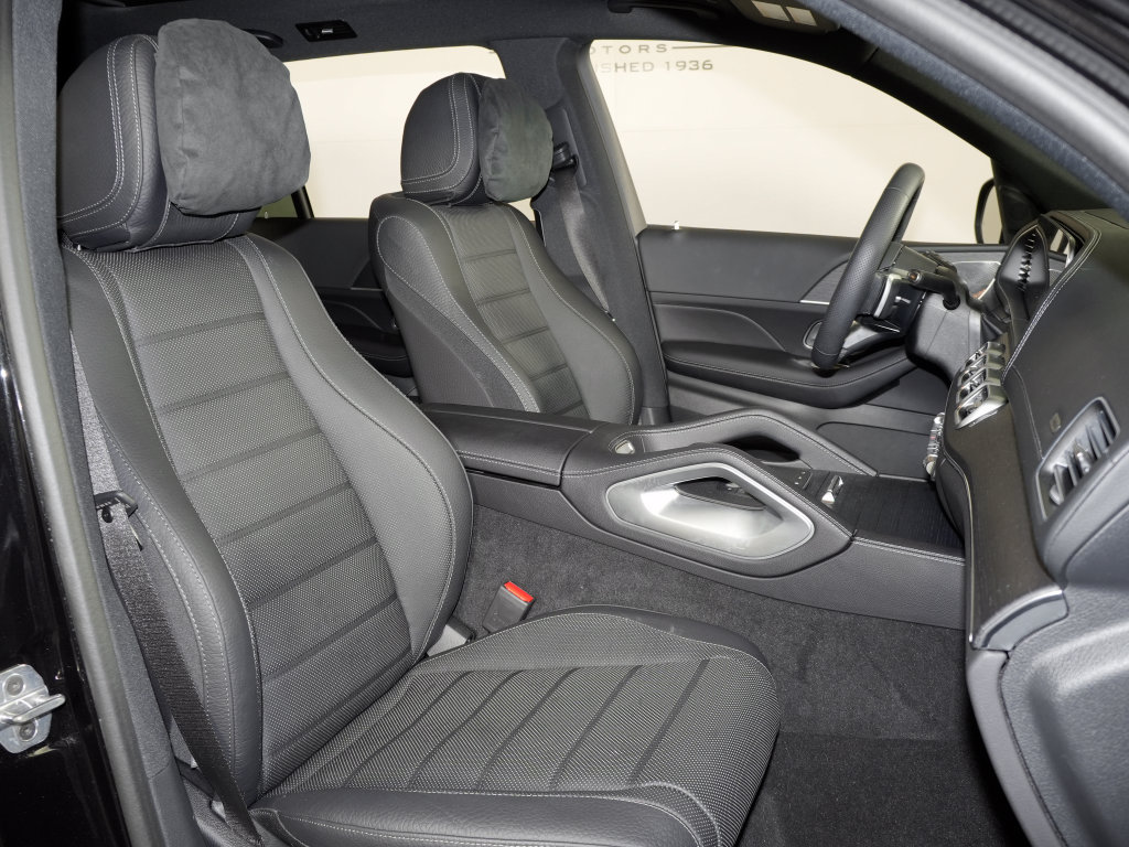 Certified 2025 Mercedes-Benz GLS 580 4MATIC image 16