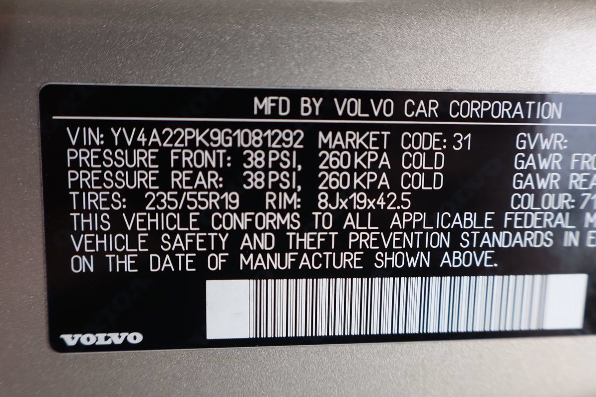 Used 2016 Volvo XC90 T6 Momentum w/ Momentum Plus Package AWD/4WD image 49