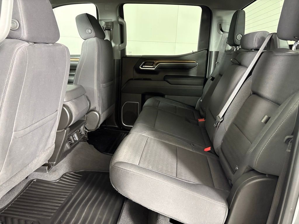 Used 2023 Chevrolet Silverado 1500 LT image 40