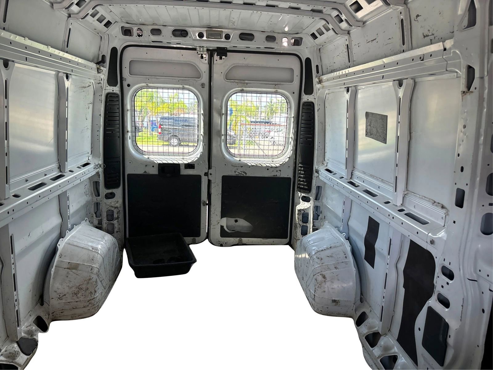Used 2018 RAM ProMaster 2500 FWD image 11