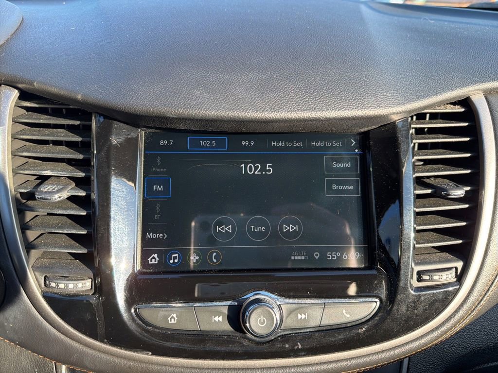 Used 2019 Chevrolet Trax LT w/ LT Convenience Package image 30