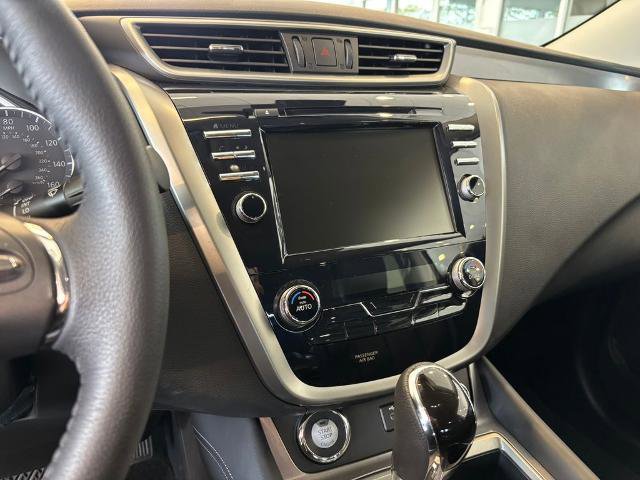 Certified 2024 Nissan Murano SV w/ SV Midnight Edition Package AWD/4WD image 19